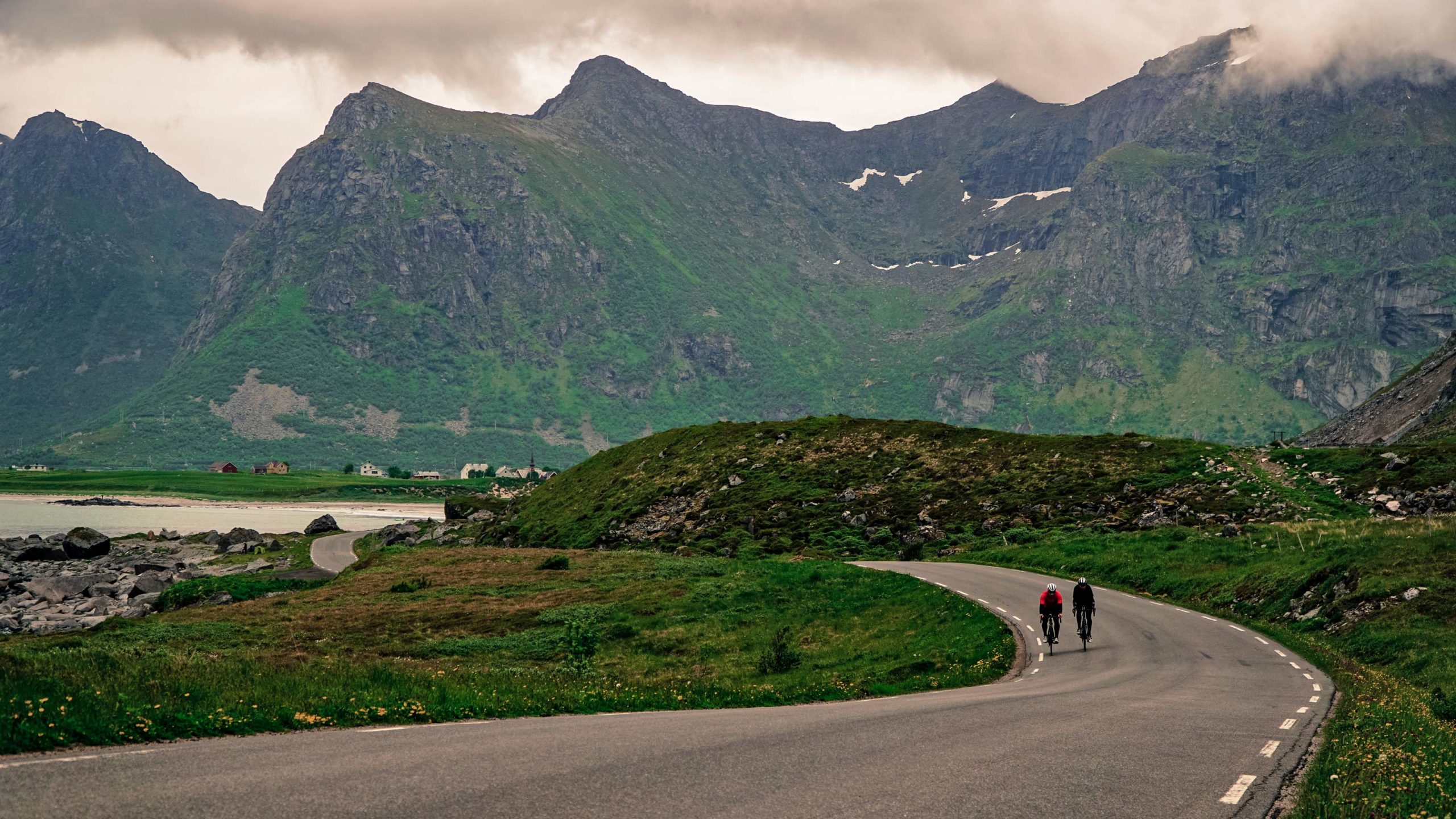 Fara F/RD aero carbon endurance adventure all-road bike, Norwegian mountains