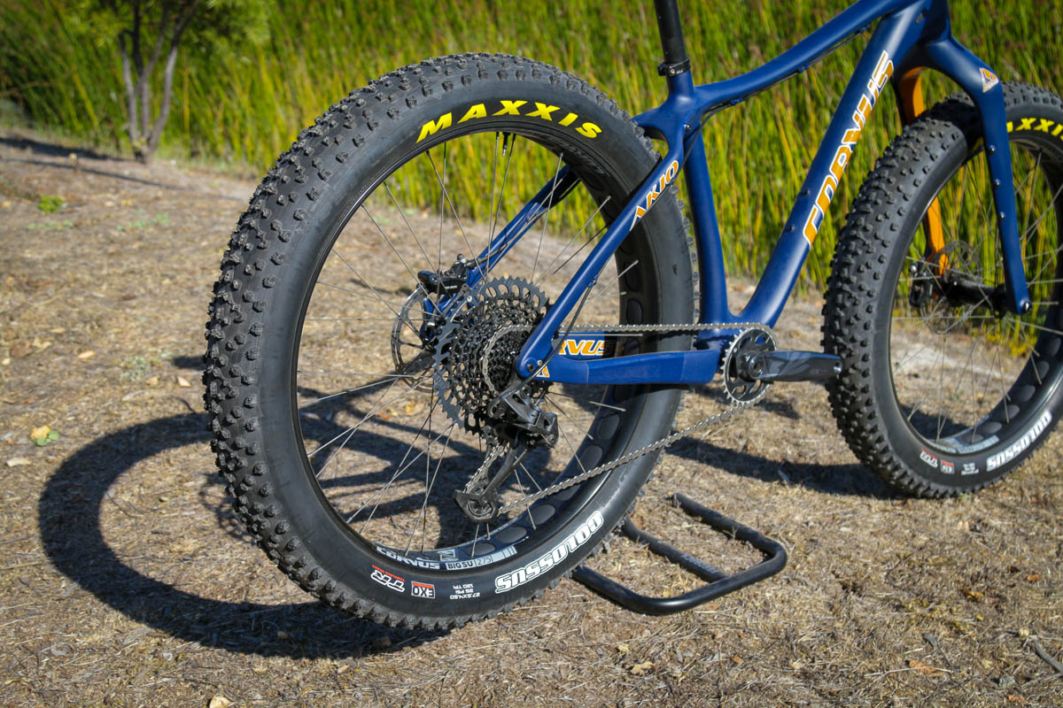 Corvus Cycles Akio carbon fat bike tire