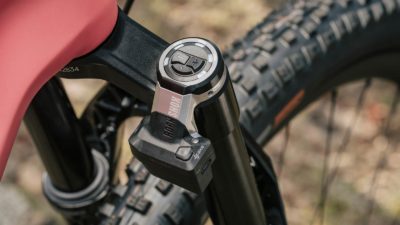 RockShox Flight Attendant auto pilots your suspension with wireless electronic adjustments