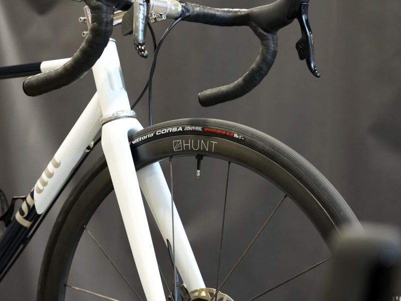 prototype hunt ud 32 road bike wheels with carbon spokes