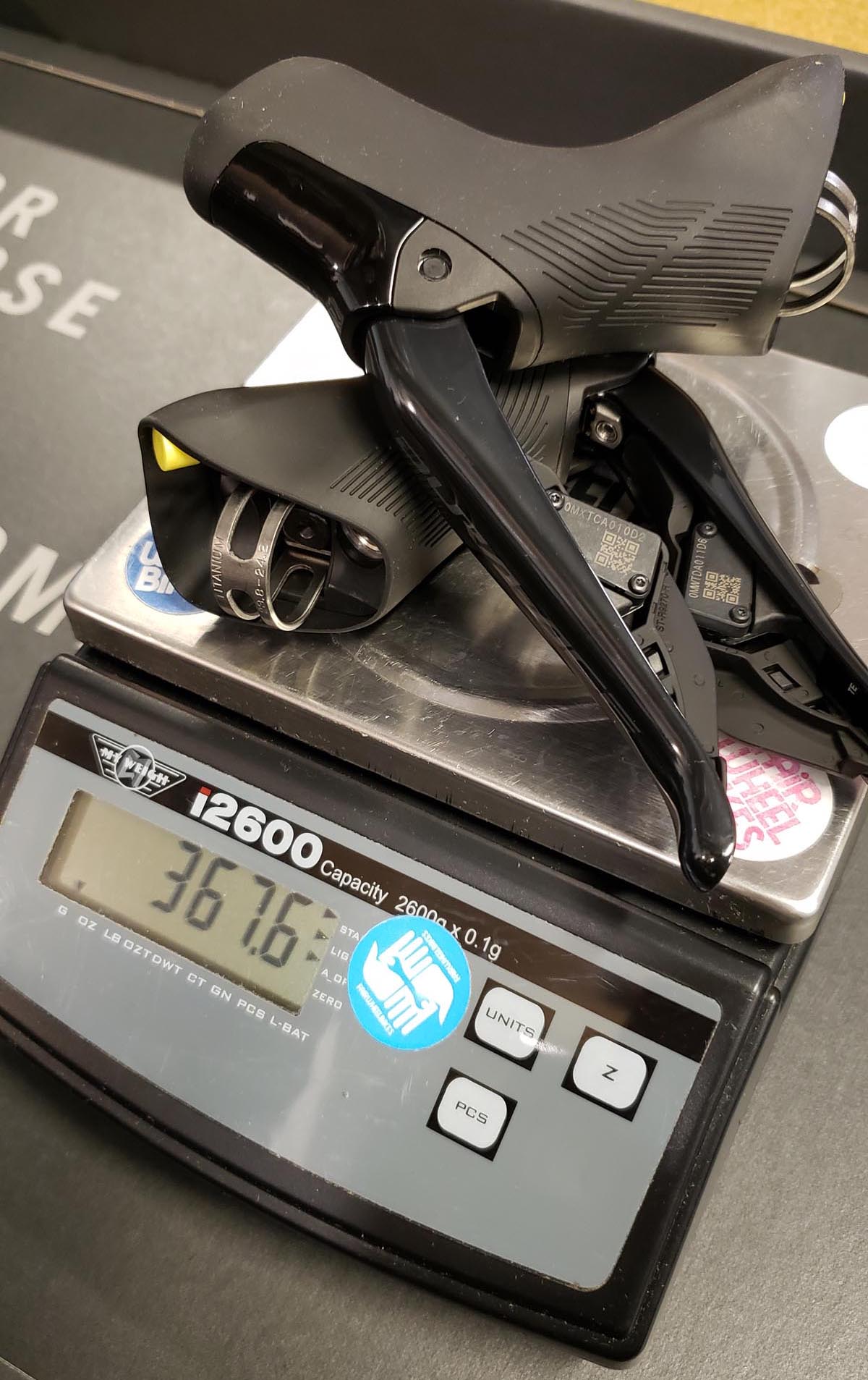 in het geheim Dhr Portiek Actual Weights: Fair Wheel Bikes weighs the new Shimano Dura-Ace R9200 Di2  Wireless 12 Speed Group - Bikerumor