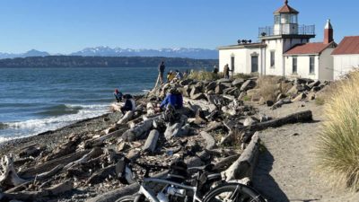 Bikerumor Pic Of The Day: West Point Lighthouse, Seattle