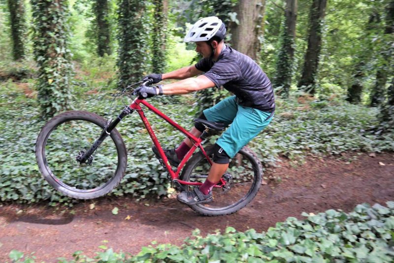 Jeronimo Txabardo steel trail hardtail mountain bike, riding