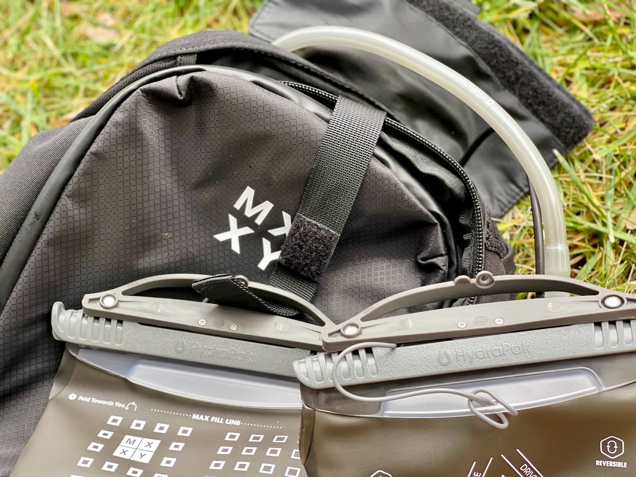 MXXY hydration pack install