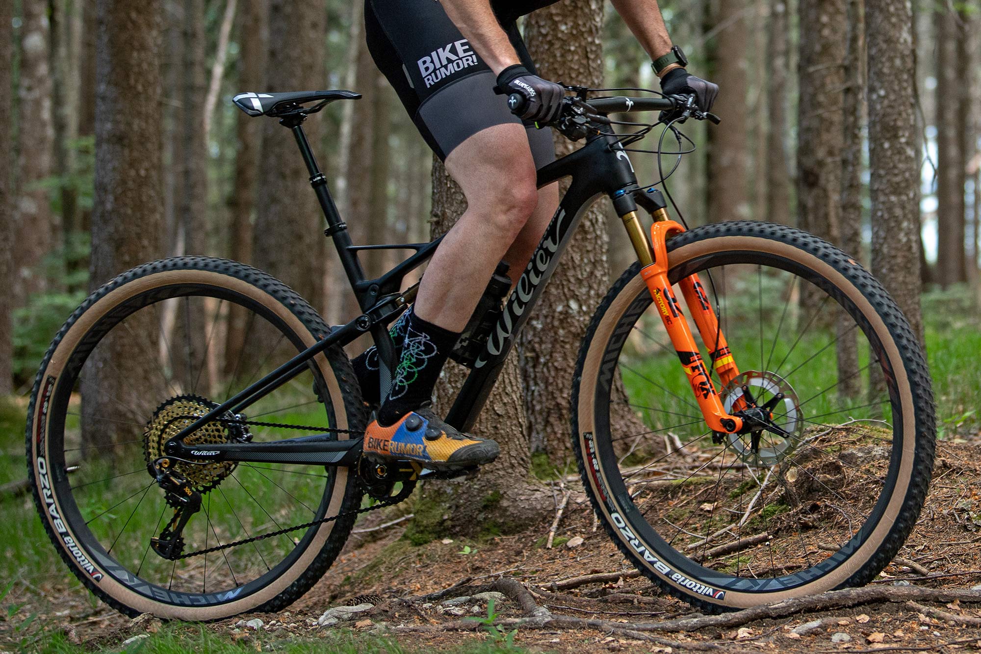 2022 Wilier Urta SLR 100mm travel carbon XC race mountain bike, photo by Luigi Sestili-Mountain Bike Connection, riding