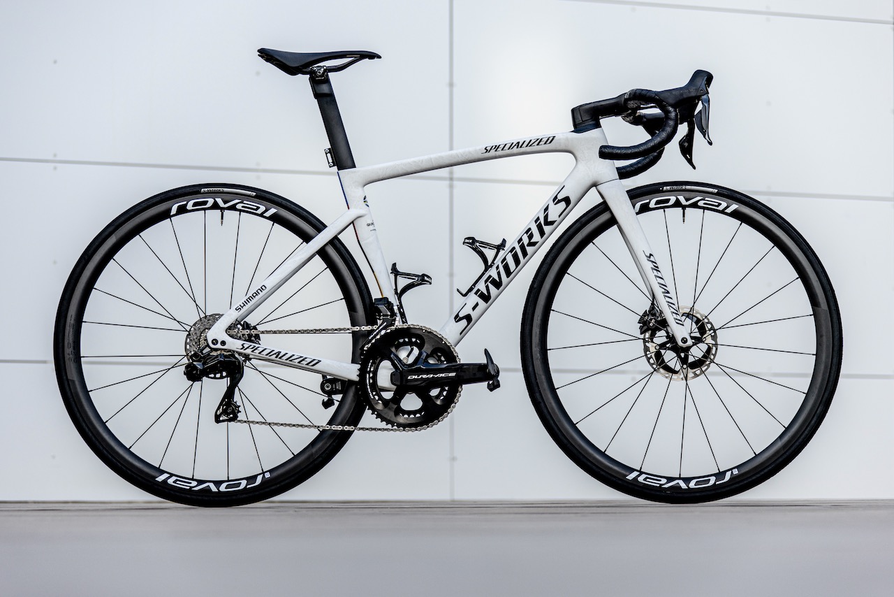 Julian Alaphilippe's 2022 Specialized Tarmac SL7 full bike