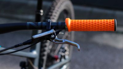 BikeYoke Grippy grips lock-on 31mm diameter eccentric honeycomb rubber