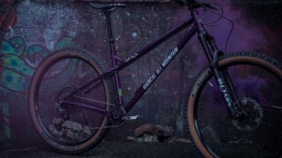 Radical All Mountain Chilli Dog is a 29″ hardcore enduro hardtail made in the UK