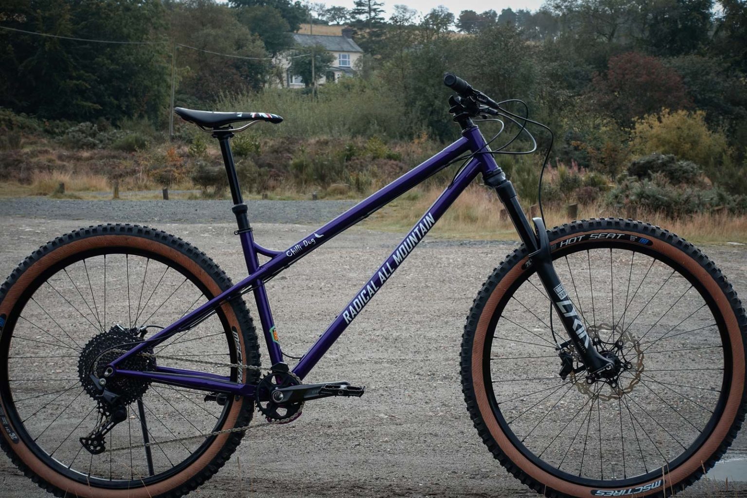 Radical All Mountain Chilli Dog is a 29" hardcore enduro hardtail made in the UK - Bikerumor