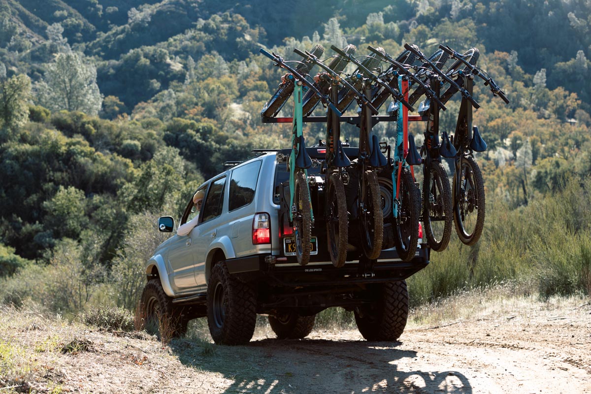 1UP USA Recon 5 & 6 bike hitch racks for offroad use high ground clearance