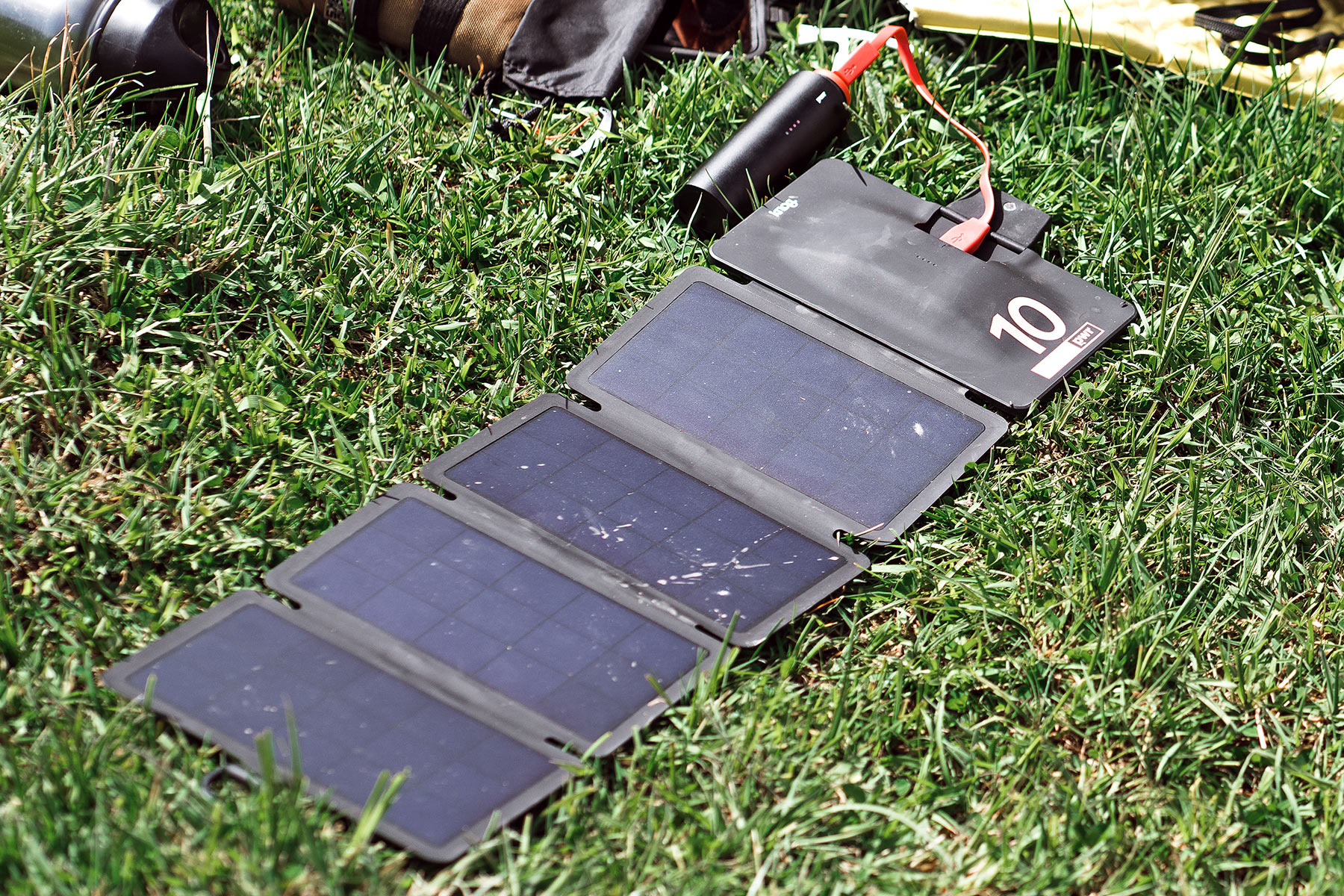 Knog PWR Solar 10W, folding compact photovoltaic panel bikepacking solar charger