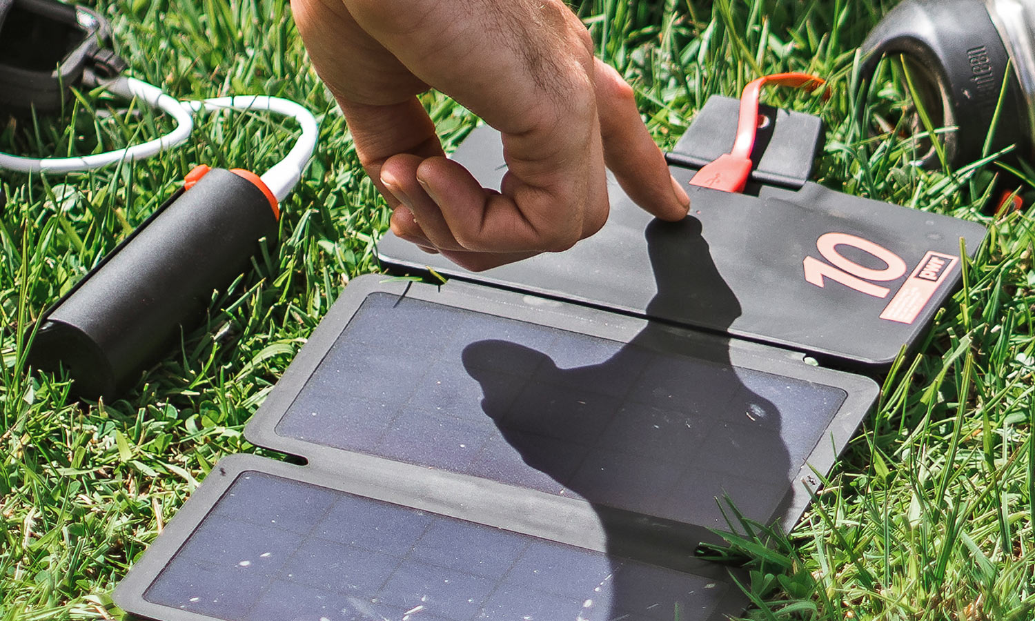 Knog PWR Solar 10W, folding compact photovoltaic panel bikepacking solar charger, LED indicators