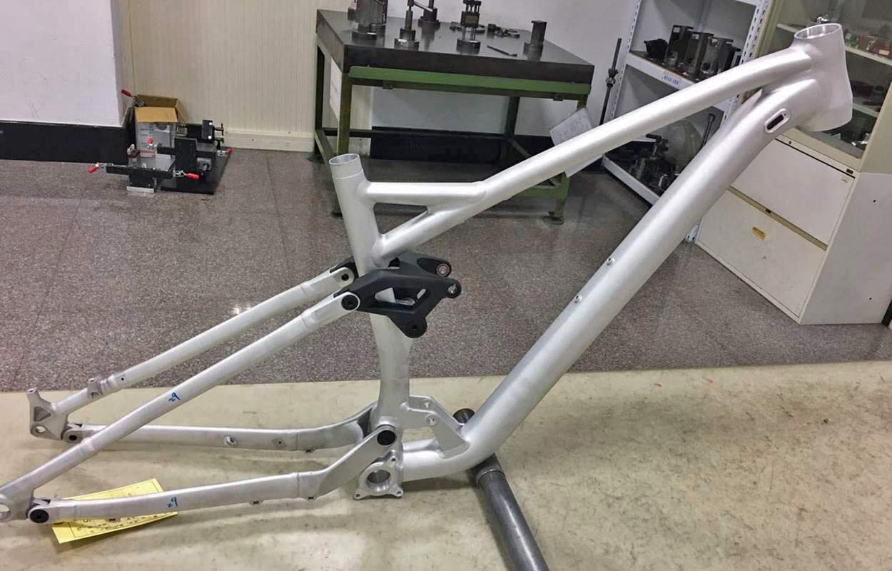 Affordable 2022 Rossignol alloy mountain bikes, frame prototype