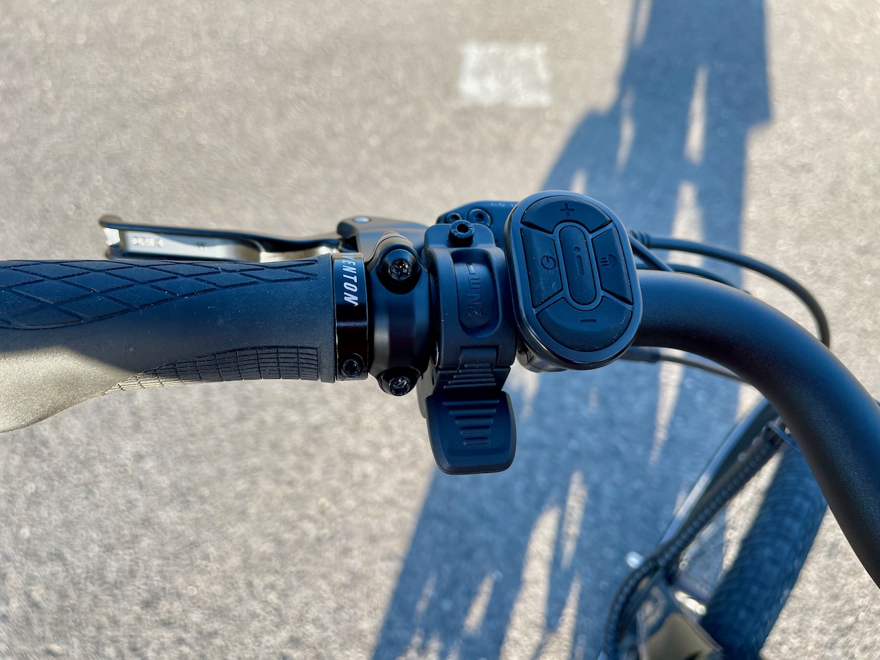 Aventon Pace 500 and 350 Ebikes buttons