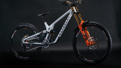 Commencal Supreme DH V5 is no longer only a prototype, now coming soon (sort of)!