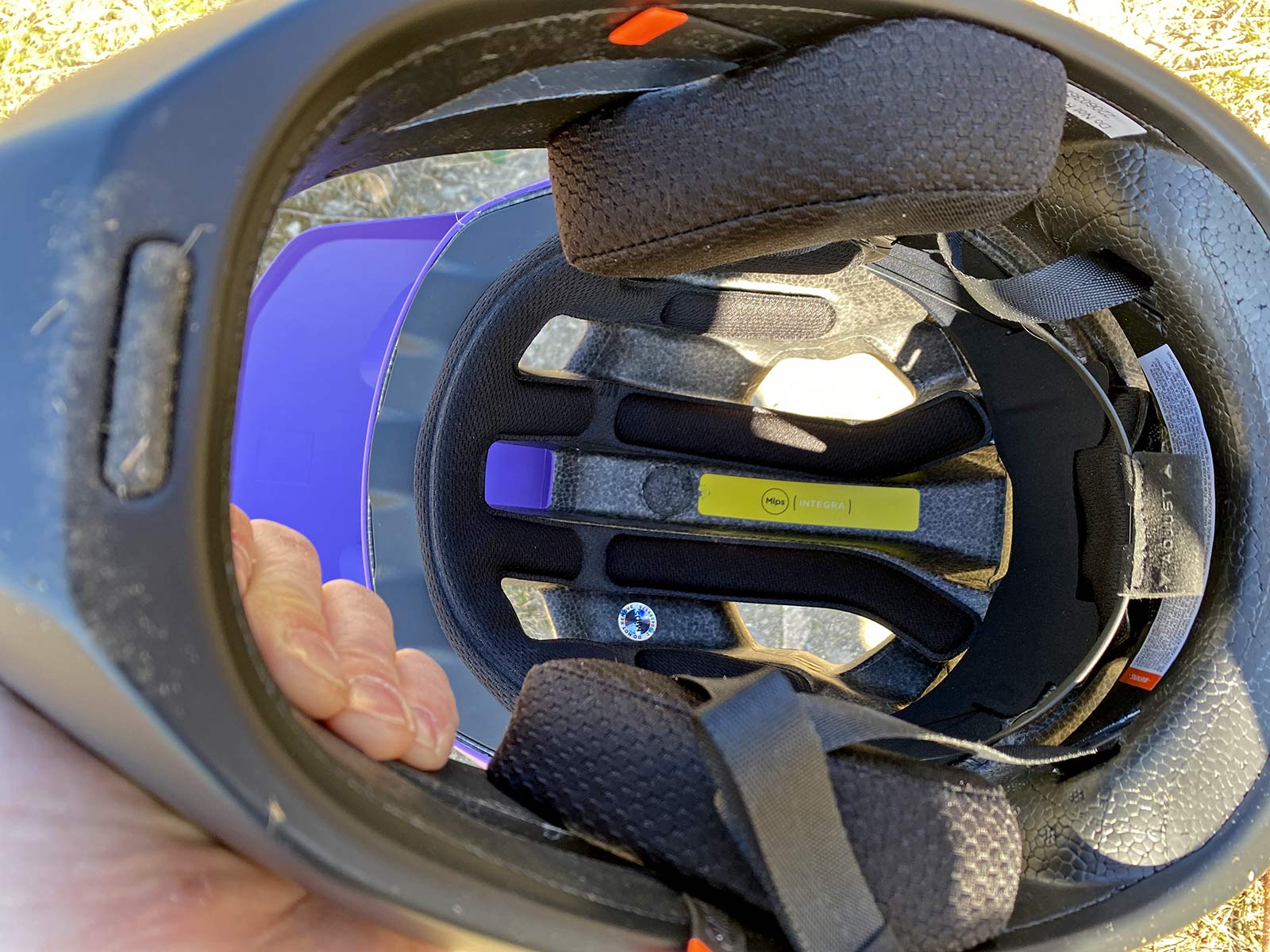 POC Otocon Race MIPS lightweight enduro full-face helmet review, Integra inside