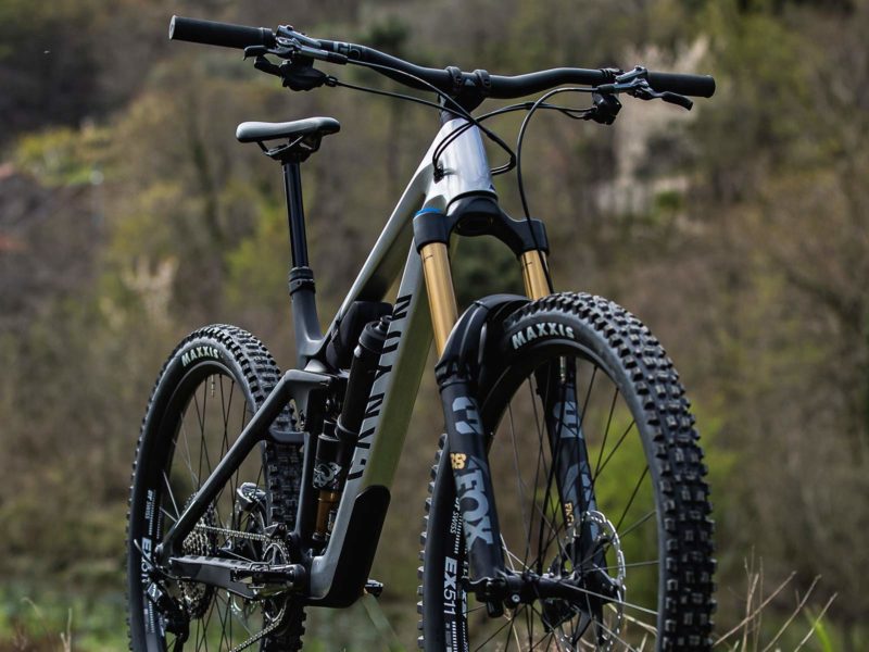 2022 Canyon Strive CFR dedicated carbon enduro race bike - Bikerumor