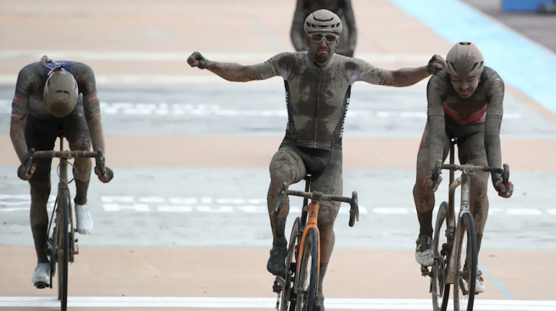 Screenshot: Paris-Roubaix