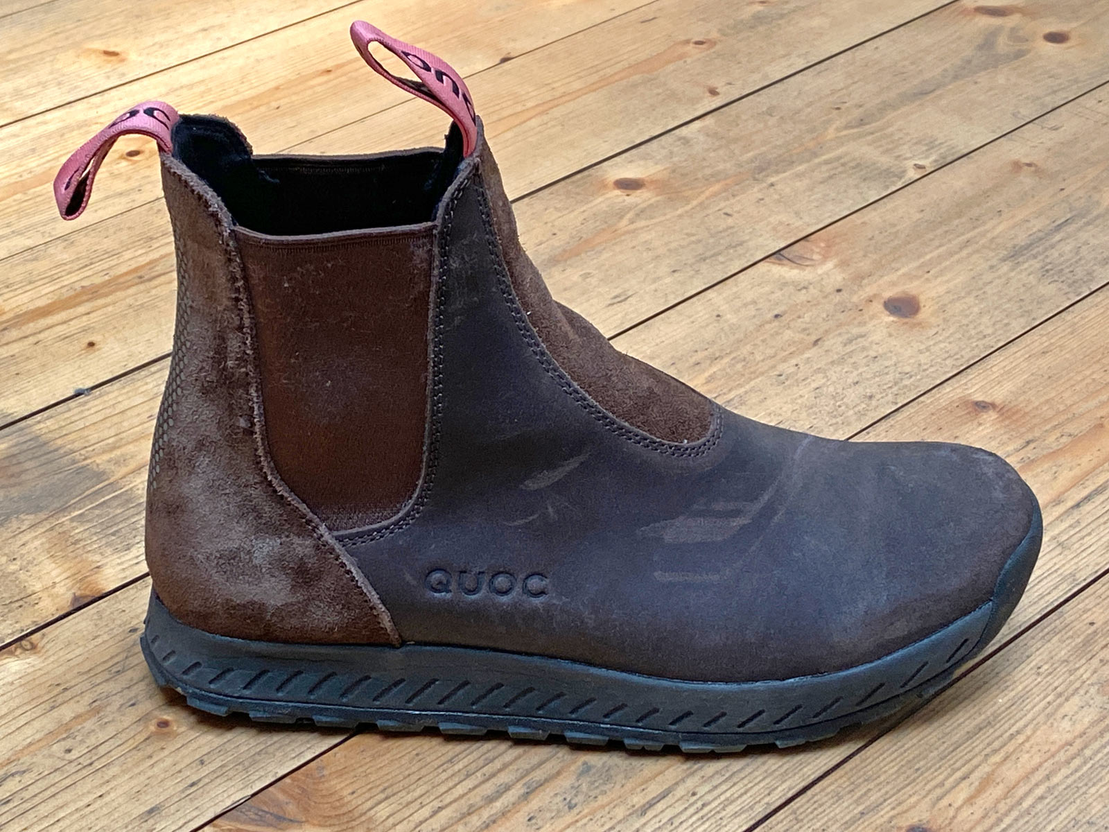 Quoc Chelsea Boot, slip-on casual clipless cycling shoes, waxed & suede leather