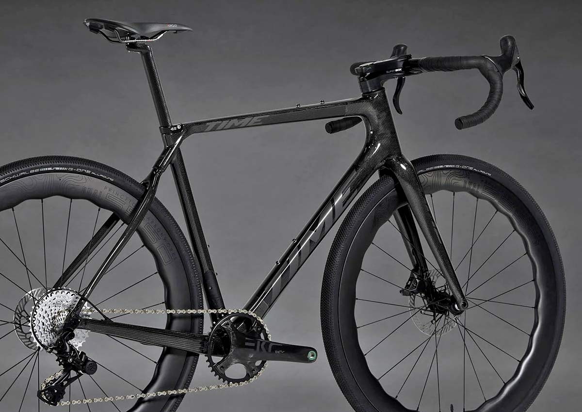 TIME ADHX bio-based-Dyneema carbon all-road gravel bike, angled detail