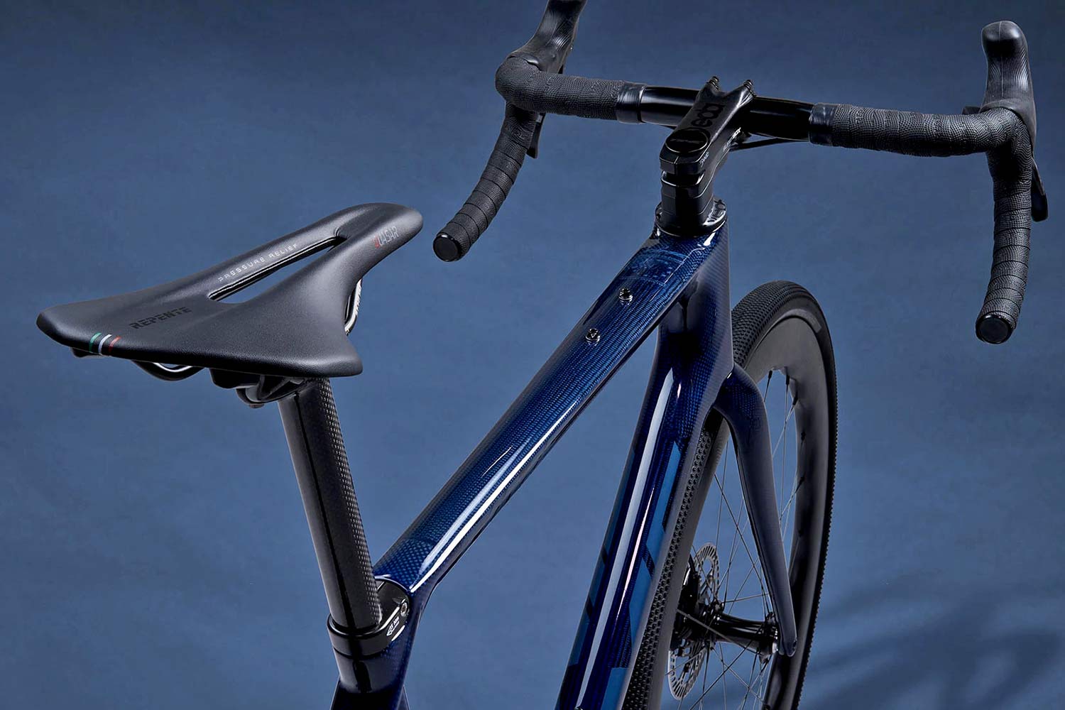 TIME ADHX bio-based-Dyneema carbon all-road gravel bike, top tube mount