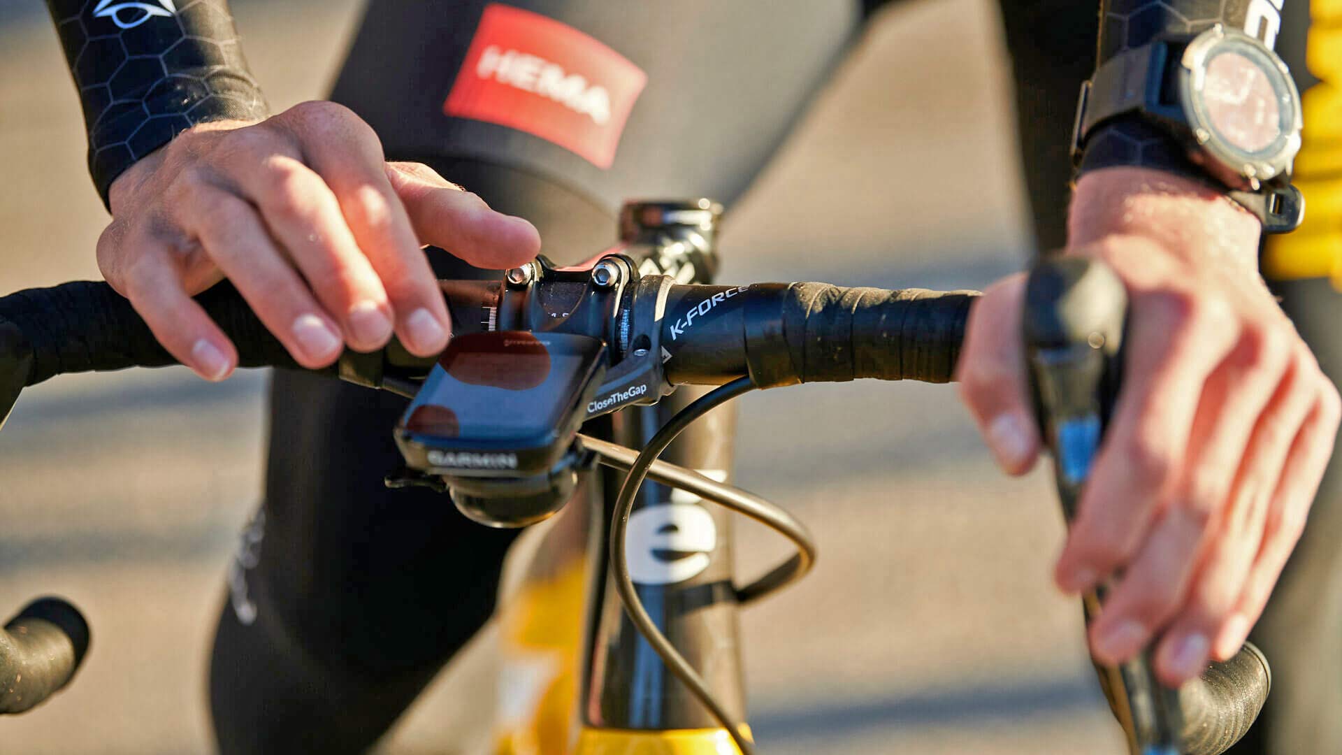 UCI Cycling governing bodies to make bike bells compulsory in 2023, Team Jumbo-Visma Close The Gap HideMyBell mounts, 