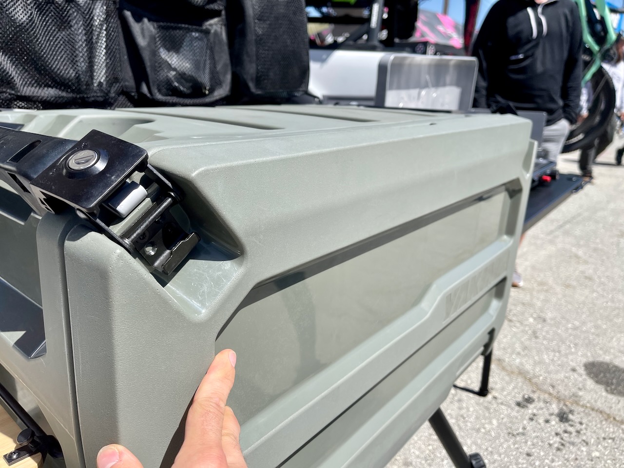Basecamp in a box: New Yakima EXO Open Range Camp Kitchen connects to your  bike rack - Bikerumor