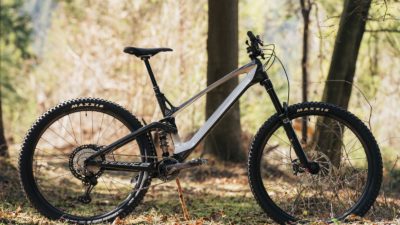 Antidote Woodsprite Trail Bike floats 135mm of SMART FDS Suspension
