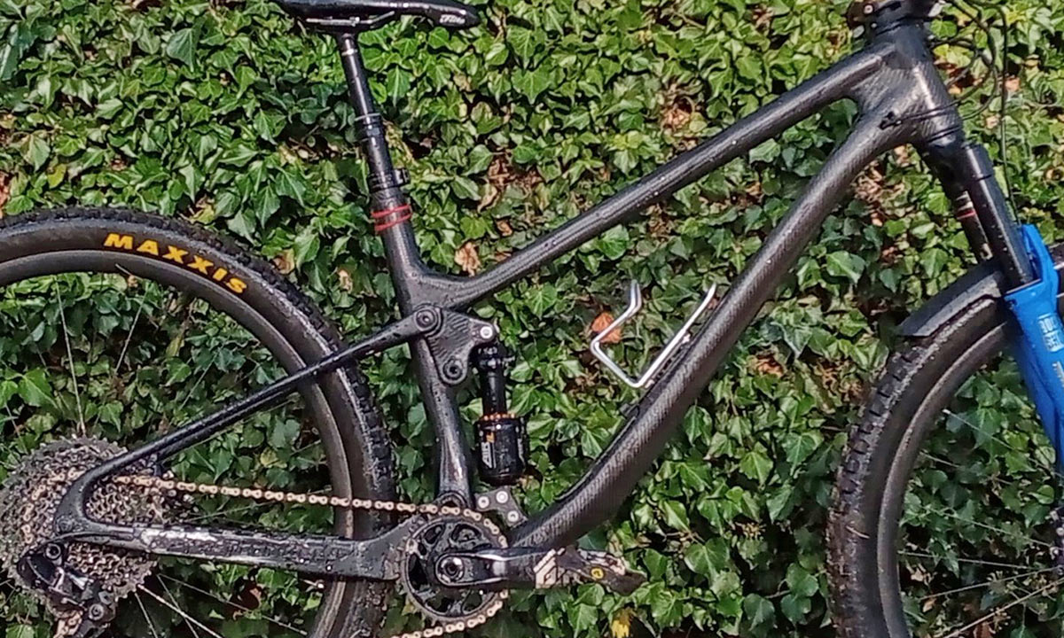 Carbon Wasp Truffle 120mm trail bike, short-travel UK-made carbon mountain bike, raw frame