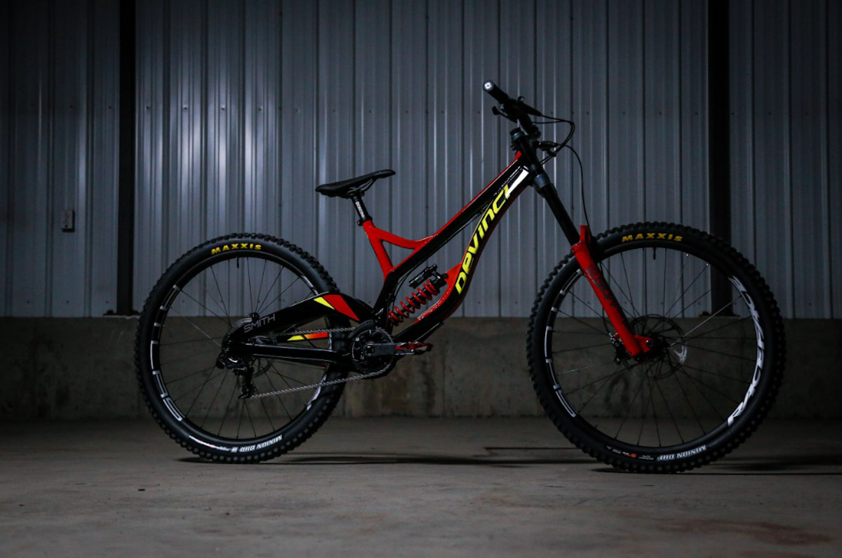 Long Live Chainsaw! Devinci builds a replica of Steve