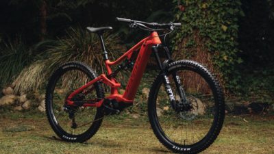 Devinci introduces new e-Troy & e-Spartan e-MTBs with bigger batteries, updated geo & more!