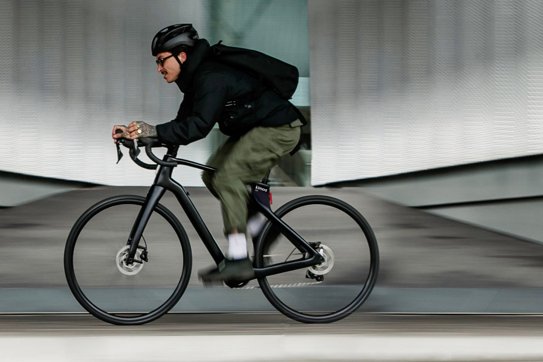 Kimoa x Arevo custom 3d-printed carbon e-bike, riding