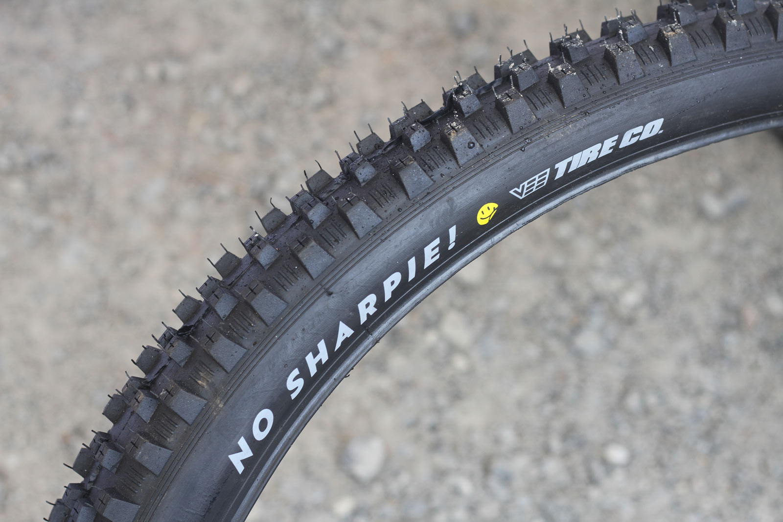 vee tire co no sharpie dh mud spike tire
