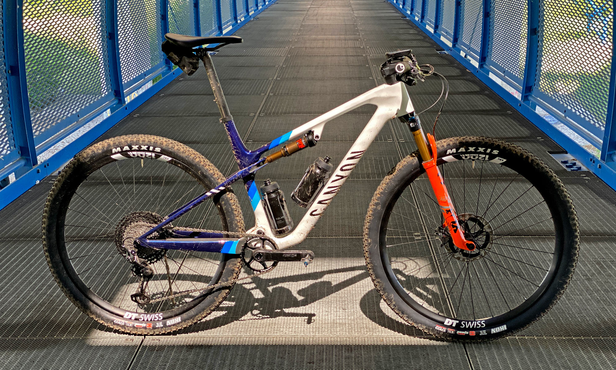 Canyon Lux World Cup carbon XC bike is lighter and slacker!