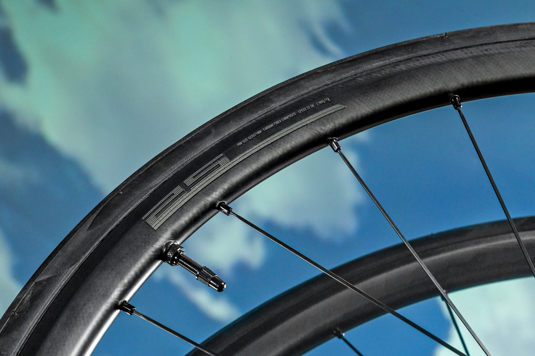 Fulcrum Speed 25 lightweight carbon climber's wheels, rim detail