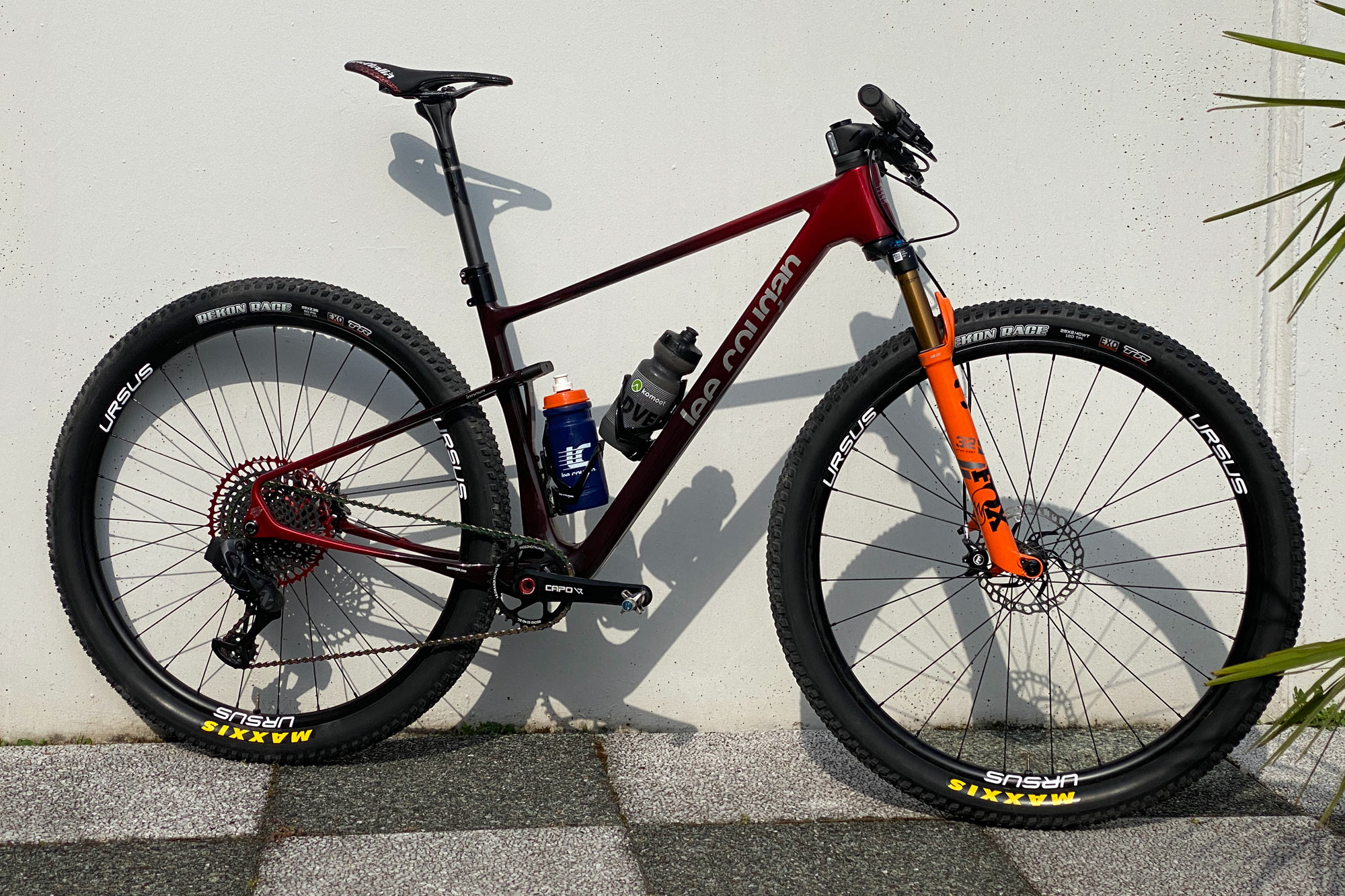 Lee Cougan Rampage Innova 30mm carbon XC MTB mountain bike softail, team replica complete