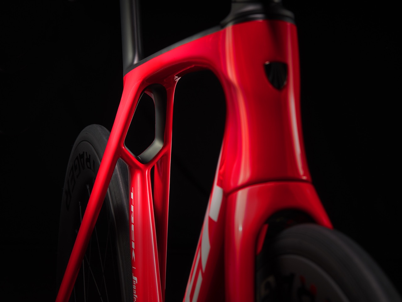 Trek madone tyre online clearance