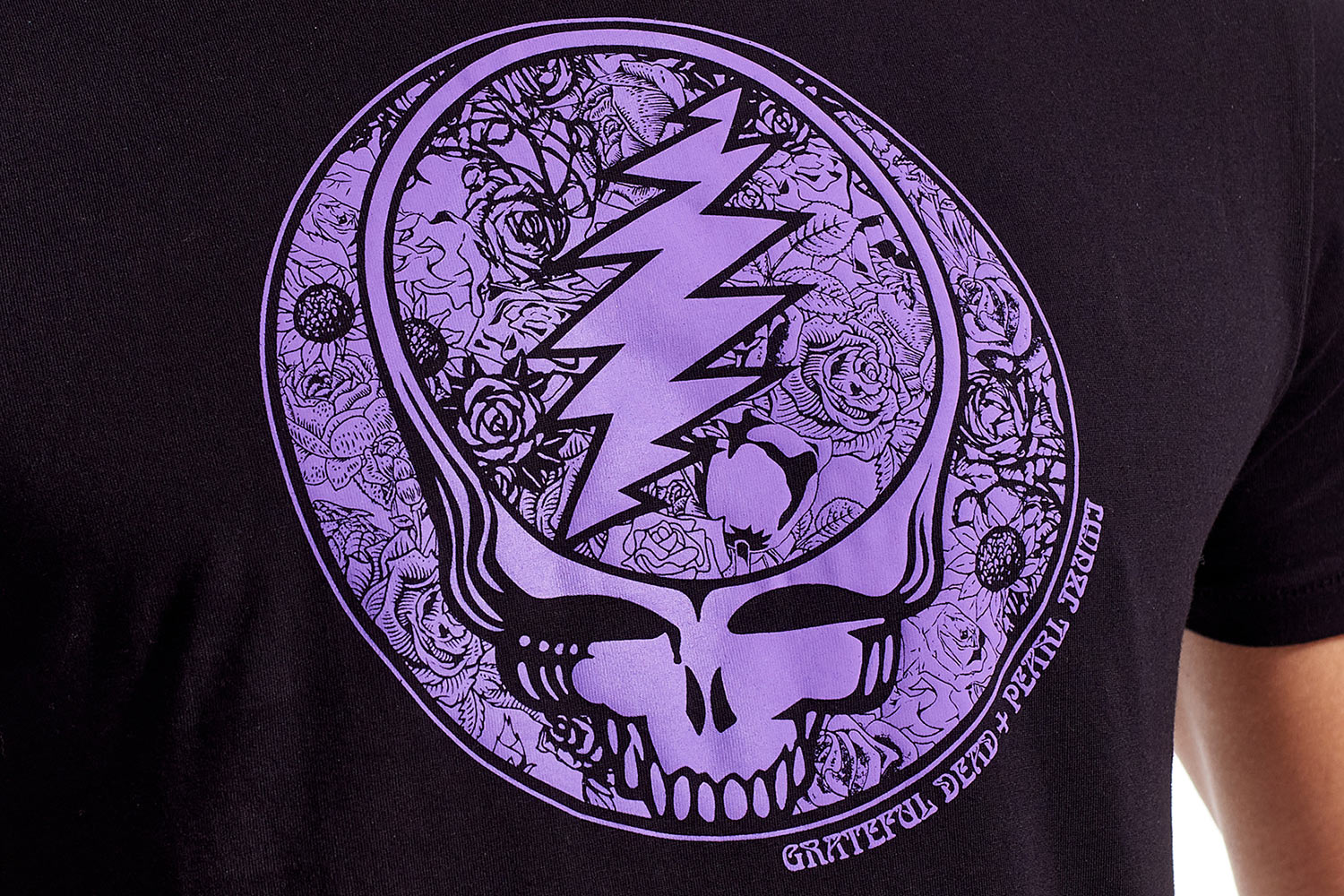 Pearl Izumi Grateful Dead limited edition Rambler collection, retro 1972 Europe Summer Tour inspired cycling kit, Steal Your Face tee