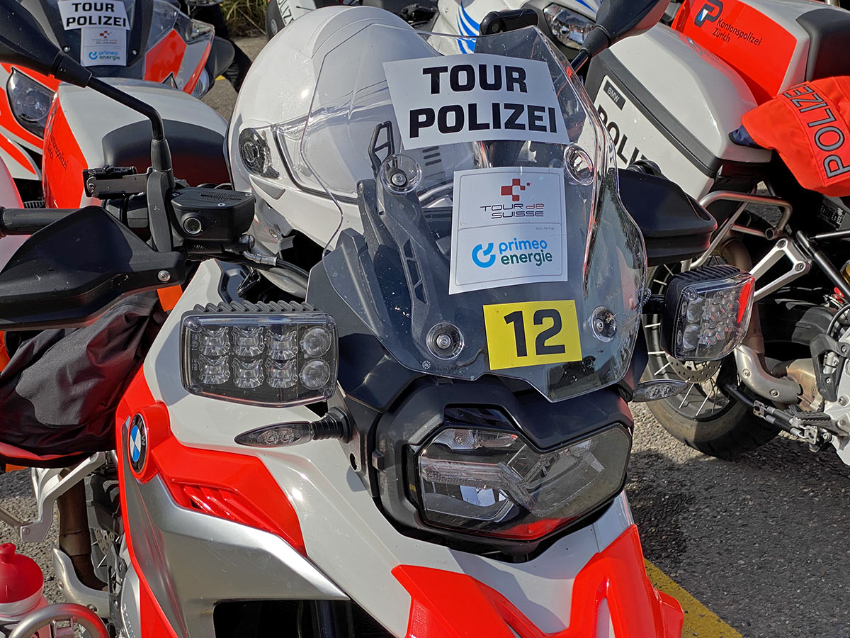 Tour de Suisse Pro Road Bike Check, Police BMW F 850 GS