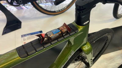 Top tube snack bungees? Upcoming Fuji Jari gravel bike cleverly packs everything into a fast frame
