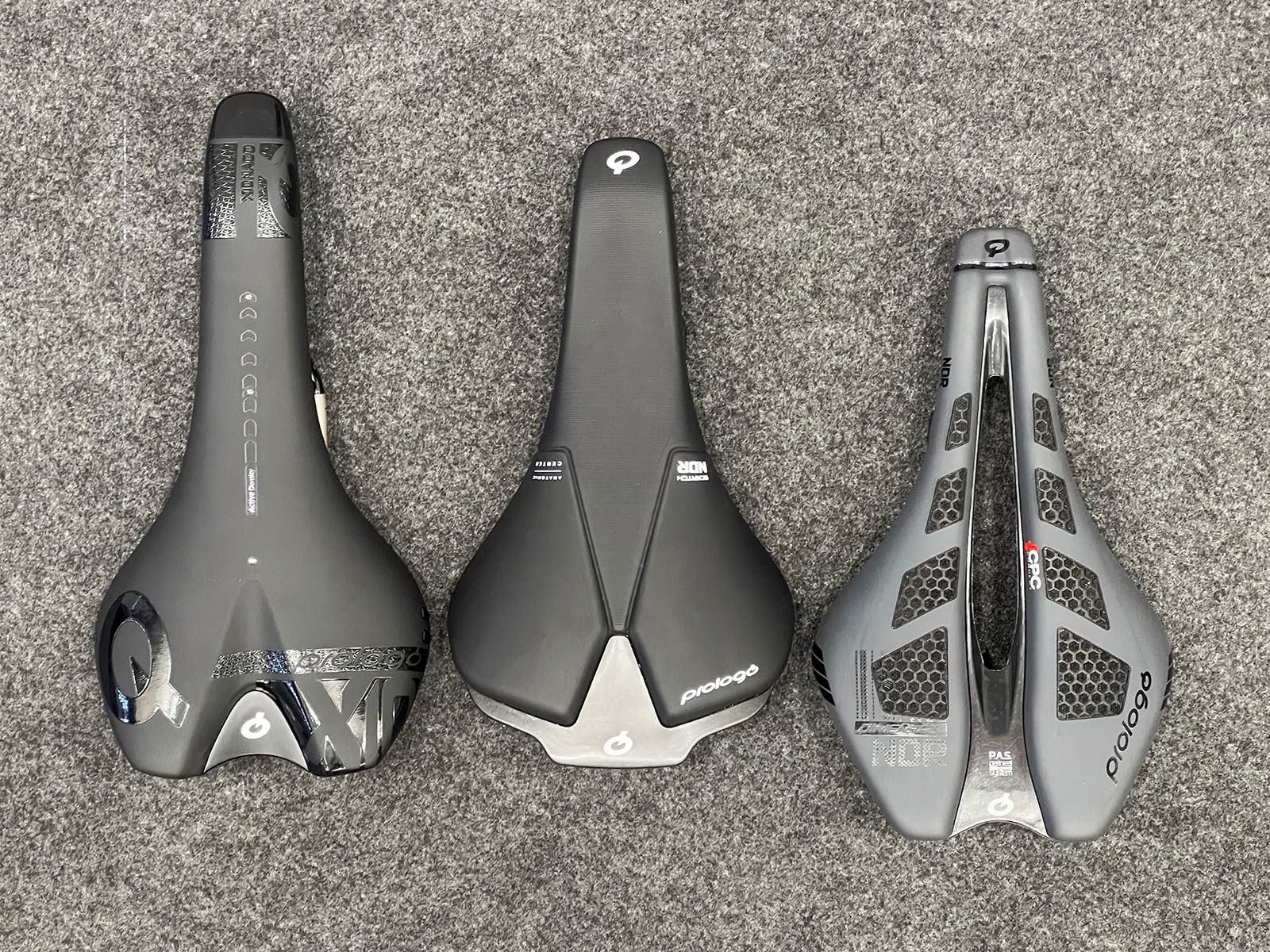 Short nose online saddle