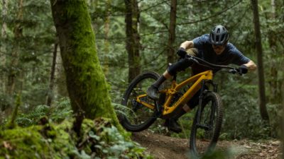 Trek Fuel EXe stealthily packs tiny TQ-HPR50 Motor into 140mm Trail eMTB