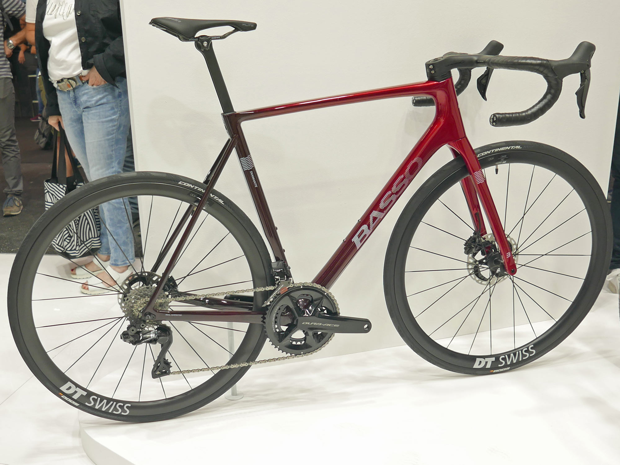 2022 new Basso Diamante lightweight modern classic Italian carbon road bike, Dura Ace Di2