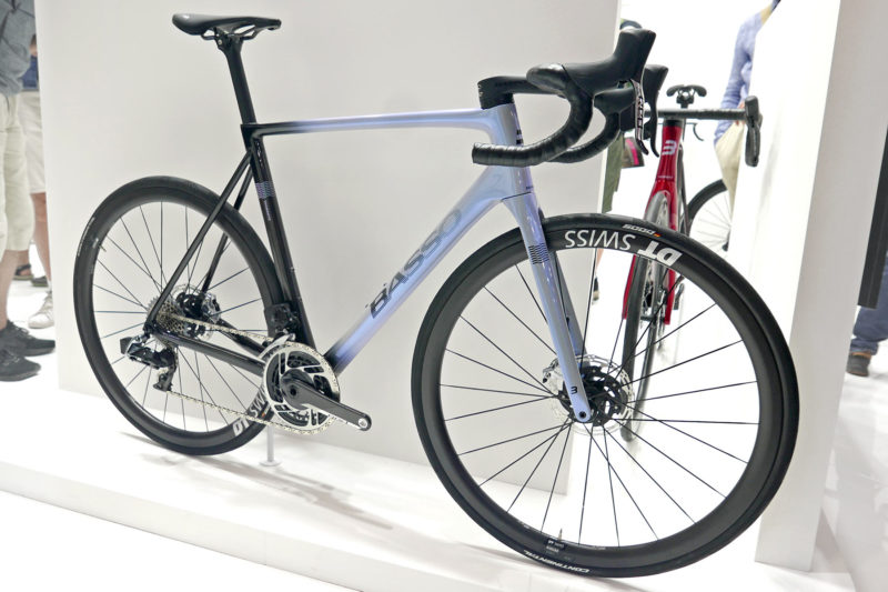 2022 new Basso Diamante lightweight modern classic Italian carbon road bike, complete