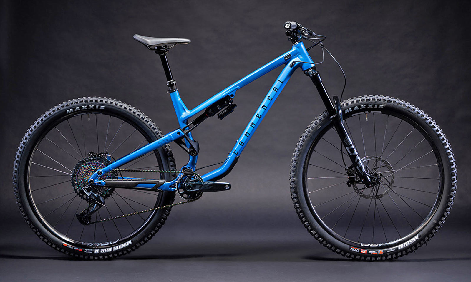 Commencal Unique semi-custom one-of-a-kind Meta TR alloy trail all-mountain bikes, glossy Electric Blue