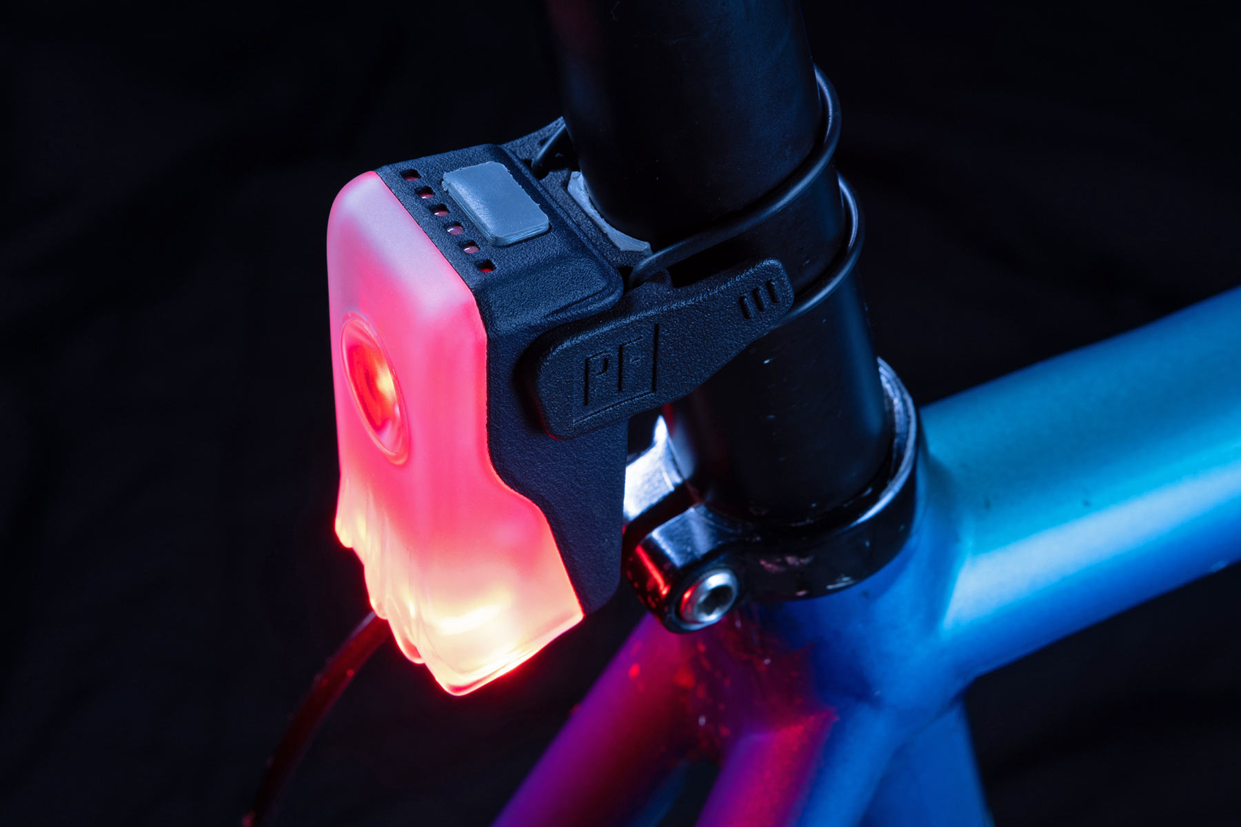 Project Flock Light unique biomotion increased visibility cycling taillight, detail