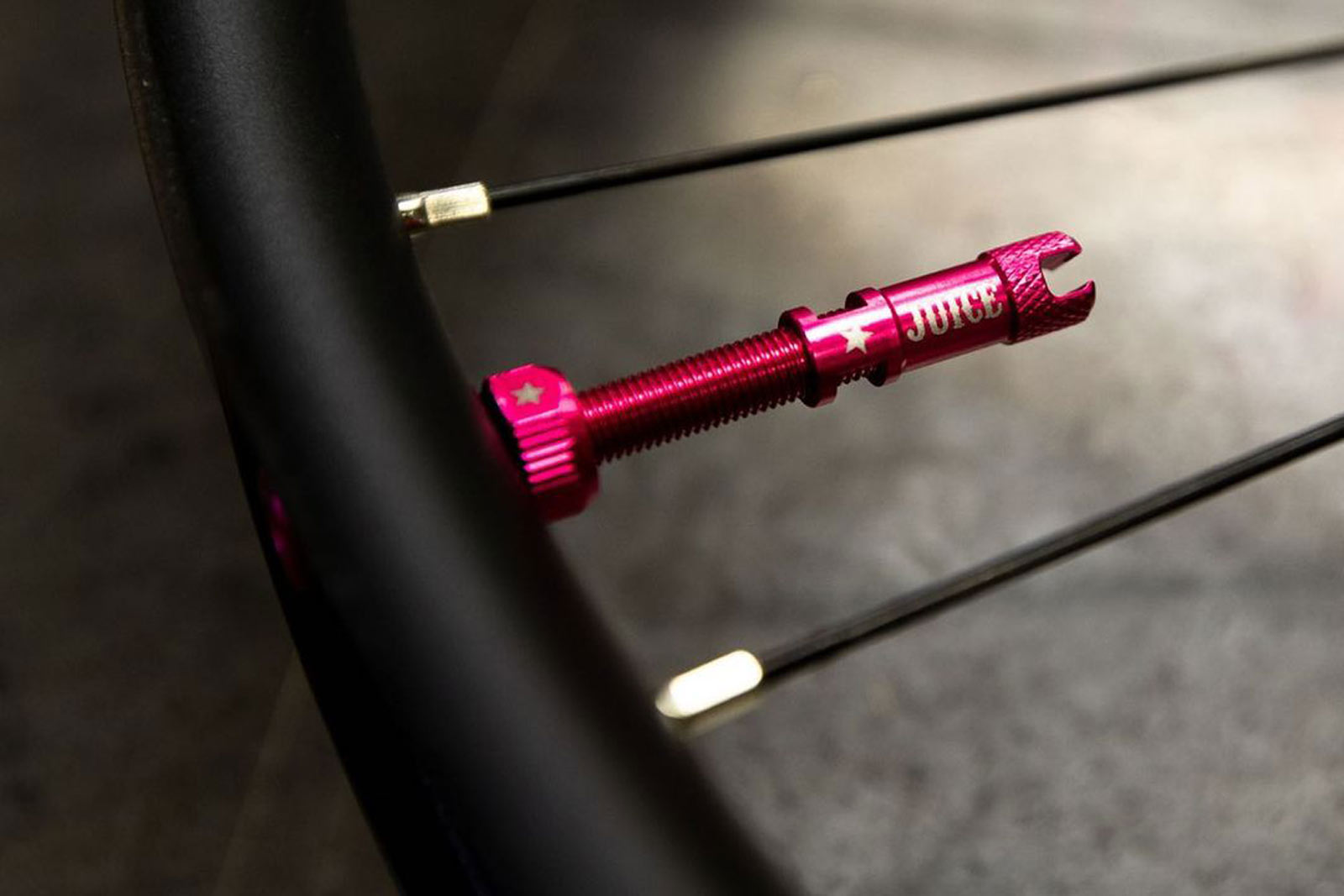 Juice Lubes tool-up tire insert compatible tubeless valves - Bikerumor