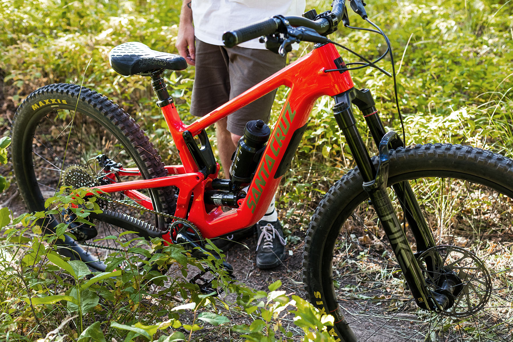 2023 Santa Cruz 5010 Carbon MX 130mm VPP mullet trail bike, detail