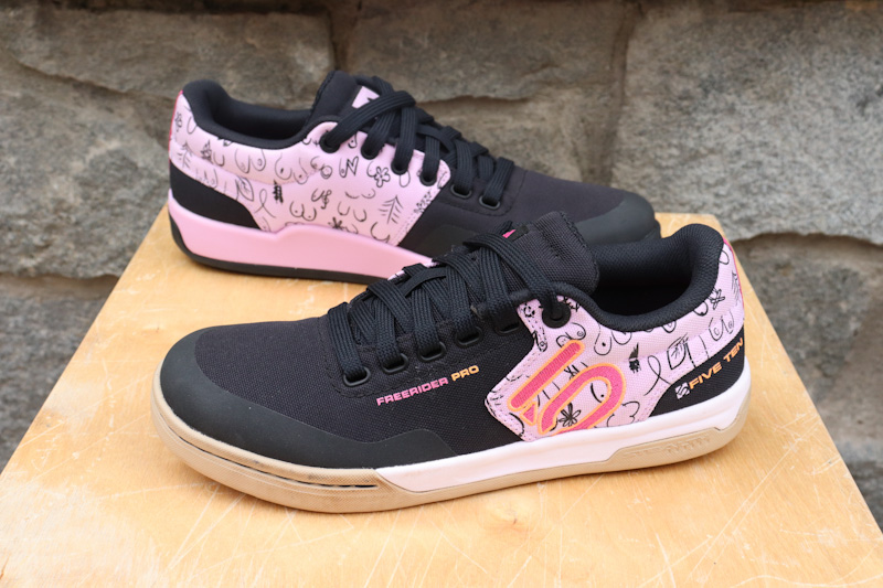 FiveTen Freerider Pro Canvas, Breast Cancer Awareness collection