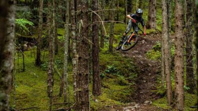 Evan Wall plays to win in ARCADE with Devinci Bikes